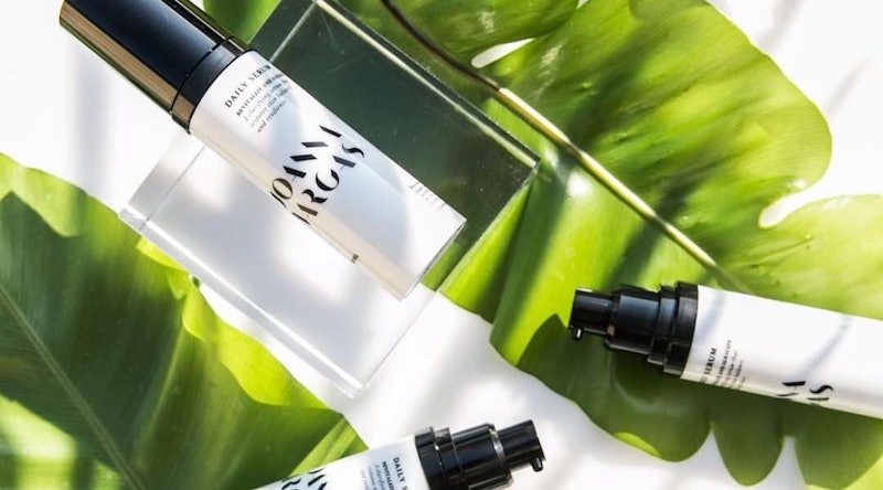 How Chlorophyll For Skin Keeps Your Complexion Clear & Glowing [The Zoe Report]