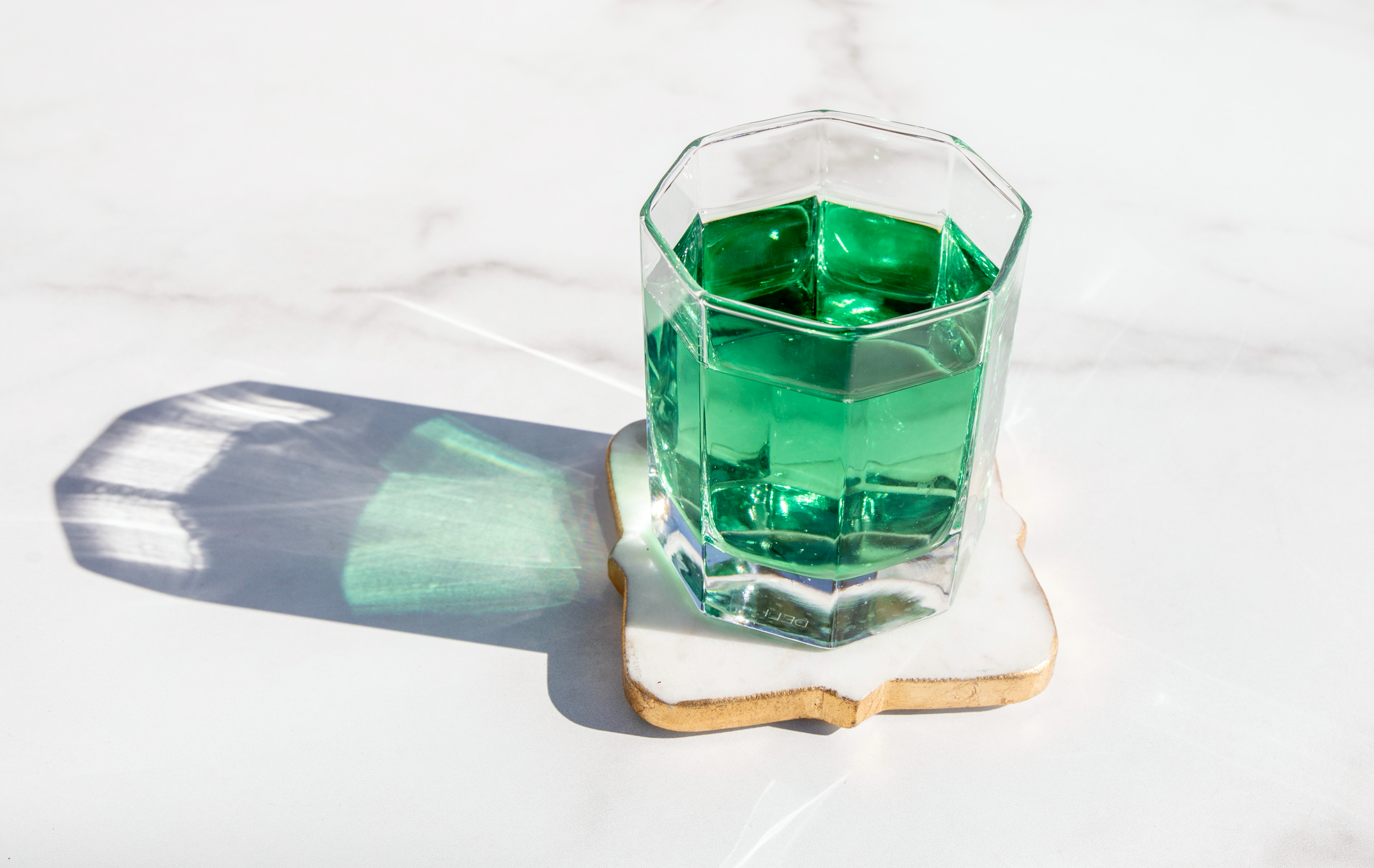 Should You Hop On the Chlorophyll Wellness Trend? [L'Officiel]